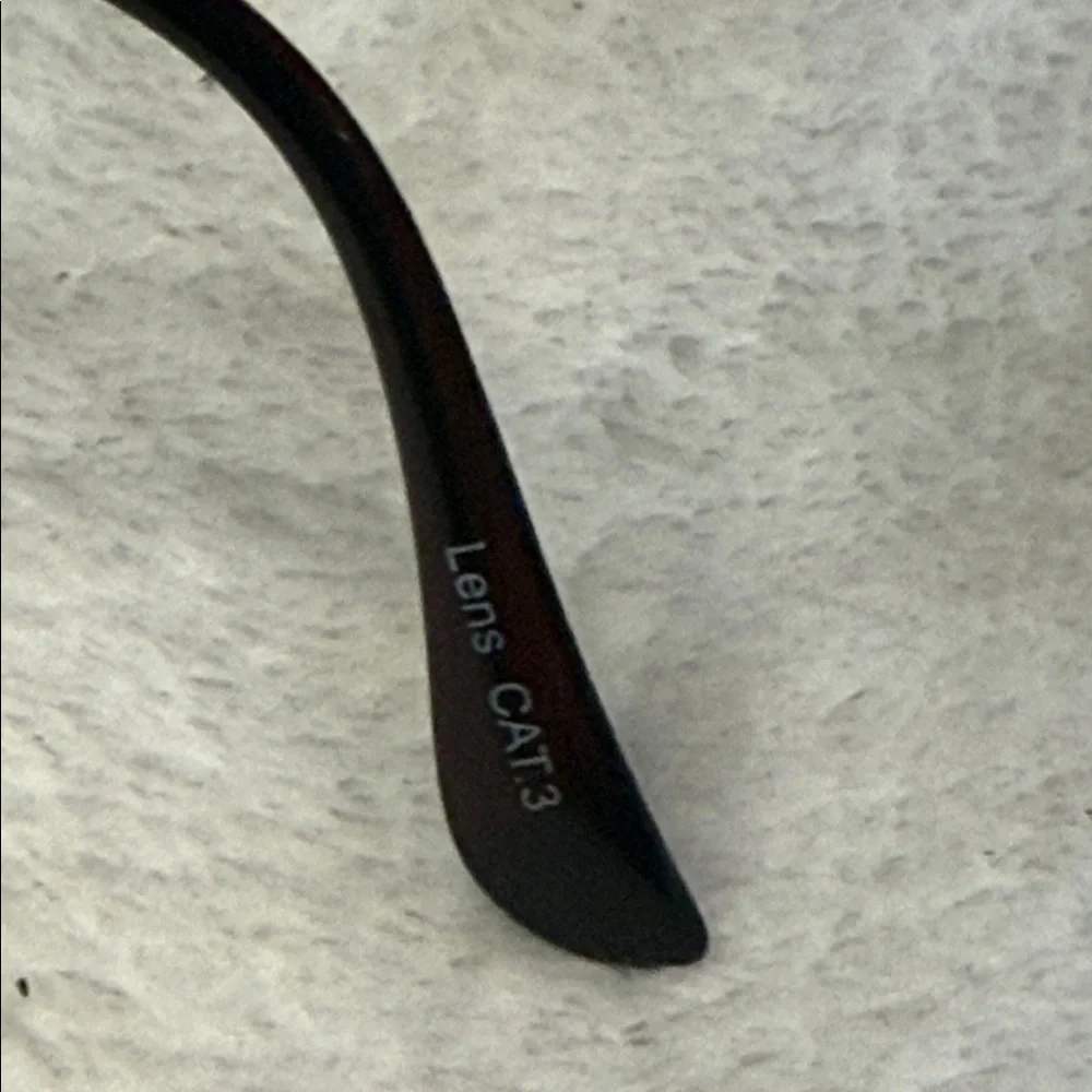 Quay X Desi Perkins HIGH KEY Sunglasses Silver Metal Frames Mirror Lens